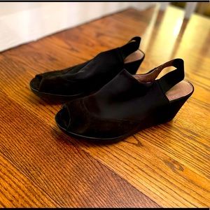 Donald J Pliner Wedges